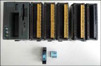 Picture 5 – The PLC controller, a miniature relay and relay in base Picture 5 – The PLC controller, a miniature relay and relay in base